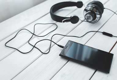 3次伤病敲响警钟！曼城更衣室陷入恐慌，瓜帅亲承最怕的事发生了